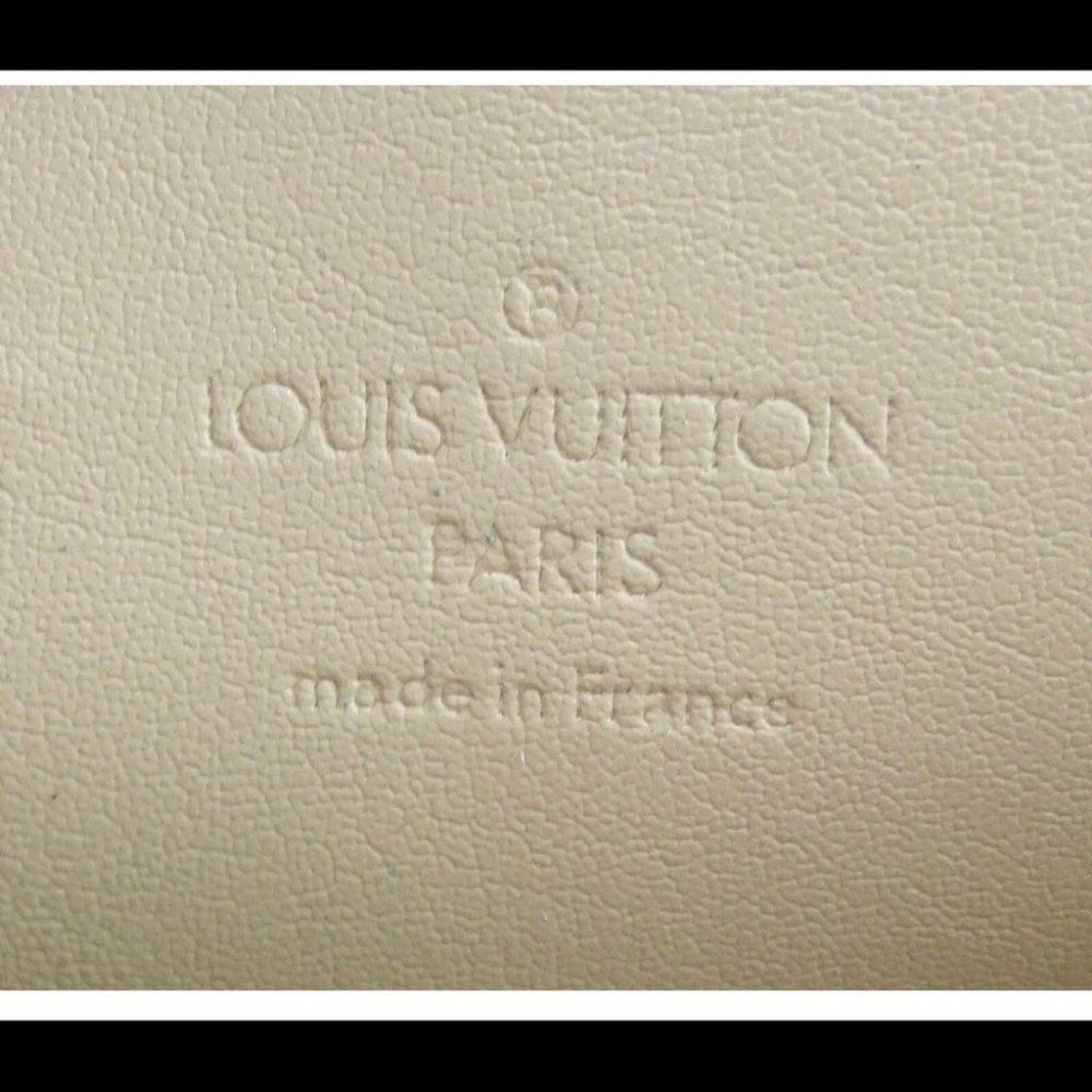 Authentic LOUIS VUITTON Bedford Beige Vernis Leather Hand B… - Picture 9 of 17